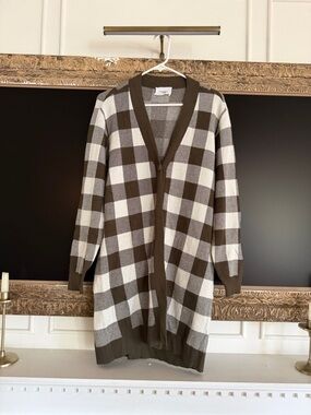 Long Buffalo Check Cardigan in Olive and Cream